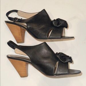 Sciapo Black Leather Slingback Heels with Bow Detail